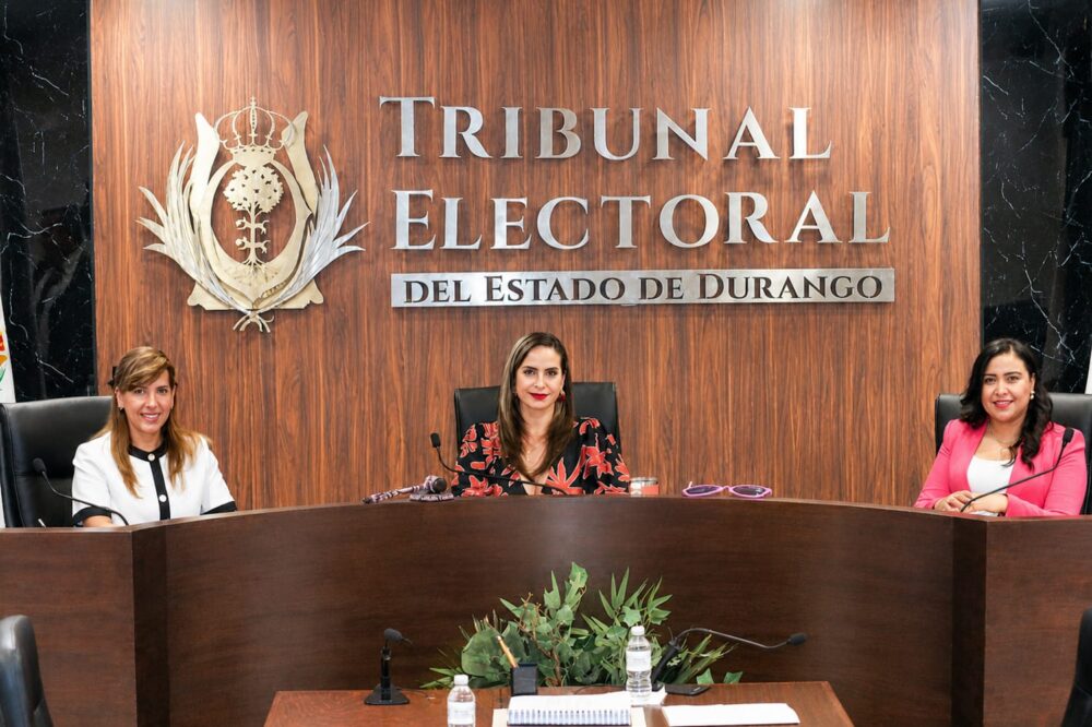 Tribunal Electoral emite resoluciones relacionadas con justicia intrapartidaria y derechos laborales electorales.
